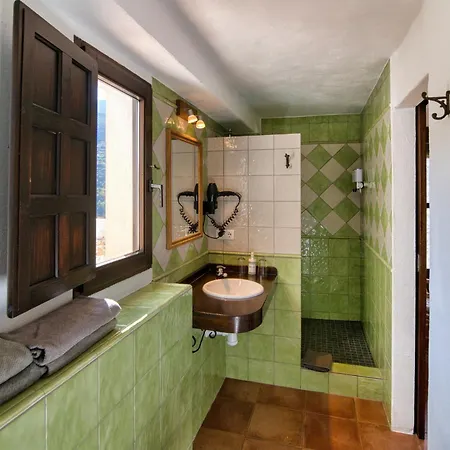 Arroyo De La Greda, Your Perfect Base For Activities In Sierra Nevada And Granada